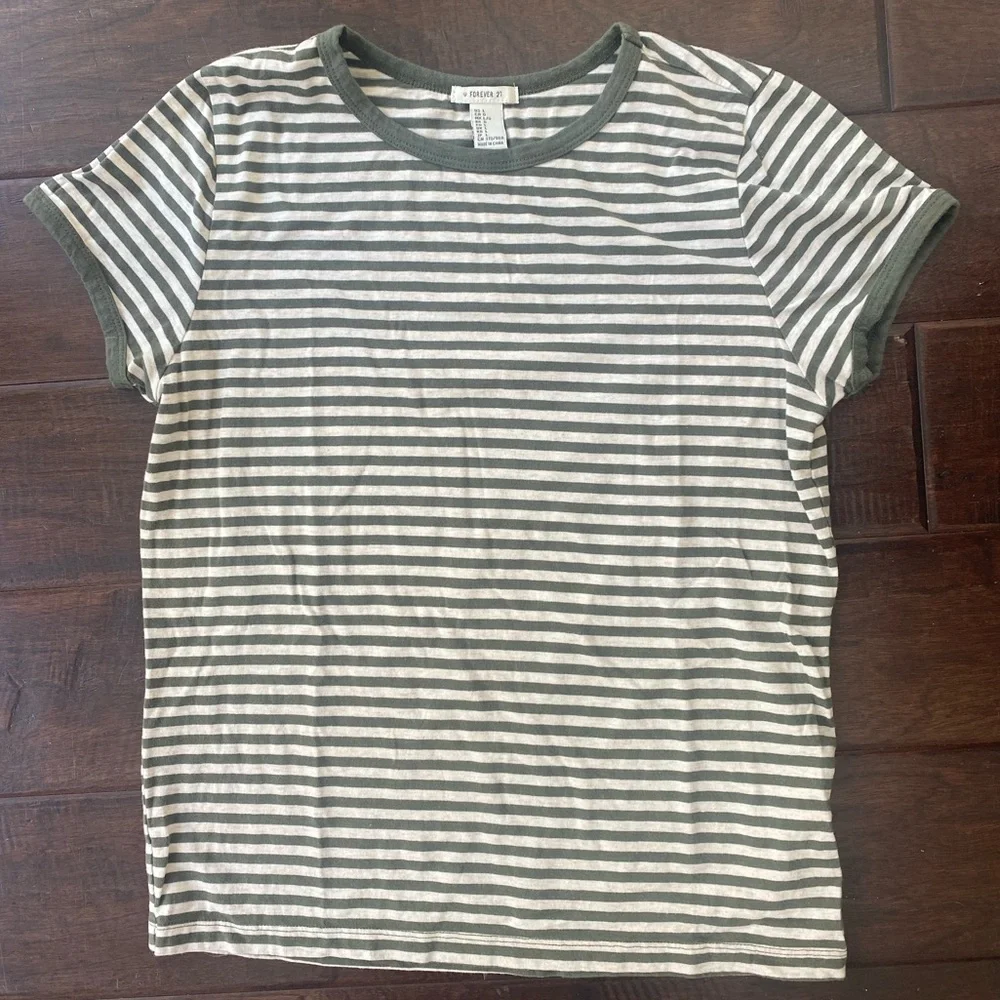 Forever 21 Shirt - Picture 1 of 4